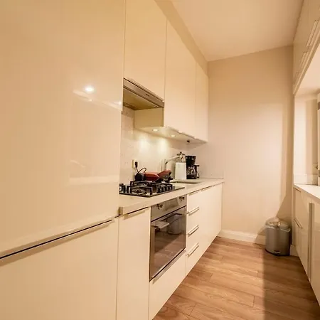 Super 3-bedroom Apartment *