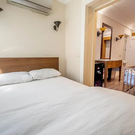 アパート Super 3-bedroom イスタンブール